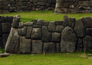 The Walls of Saksaywaman, Wiki Commons